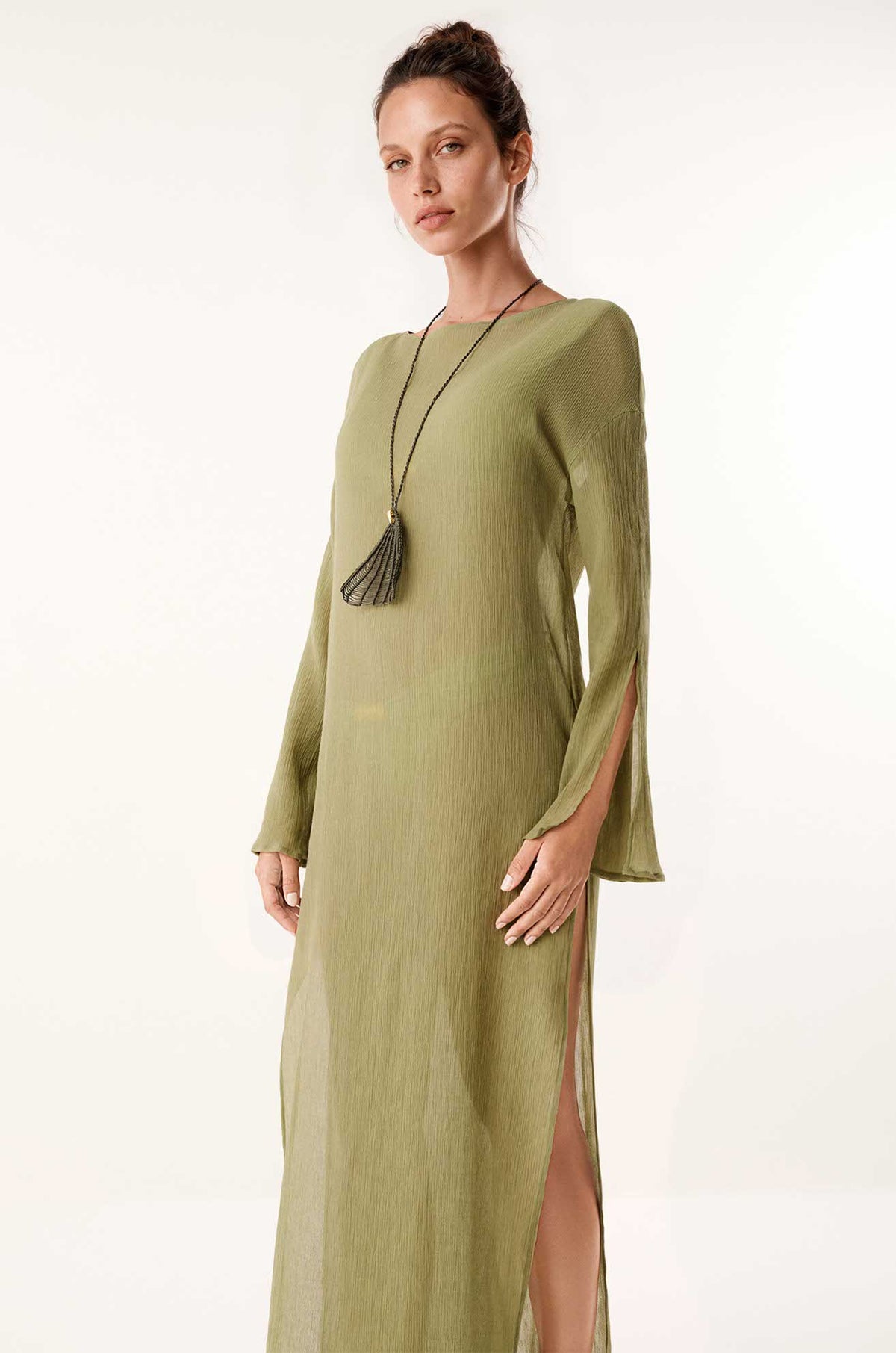 gid://shopify/Product/9676188877021