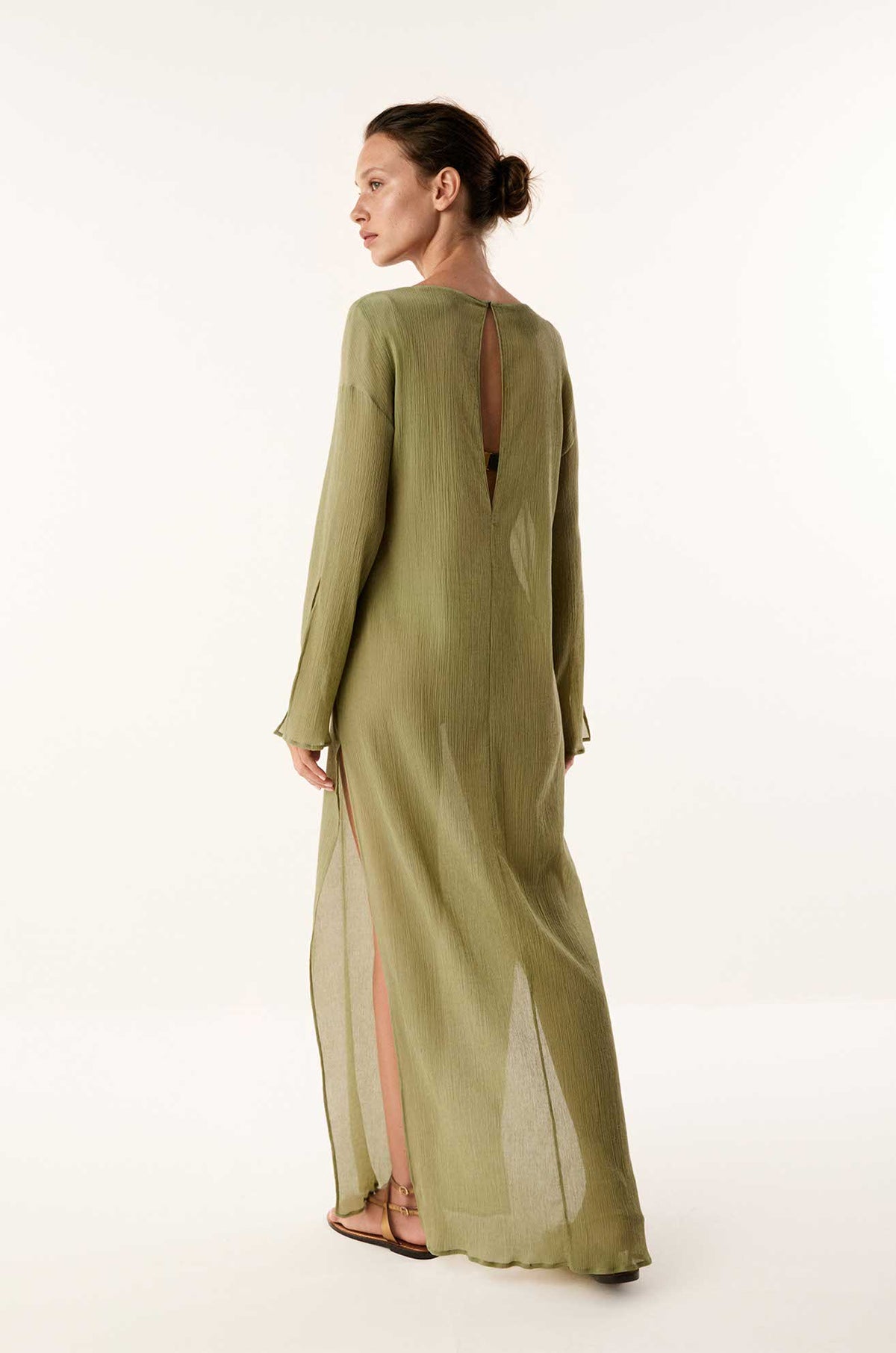 gid://shopify/Product/9676188877021
