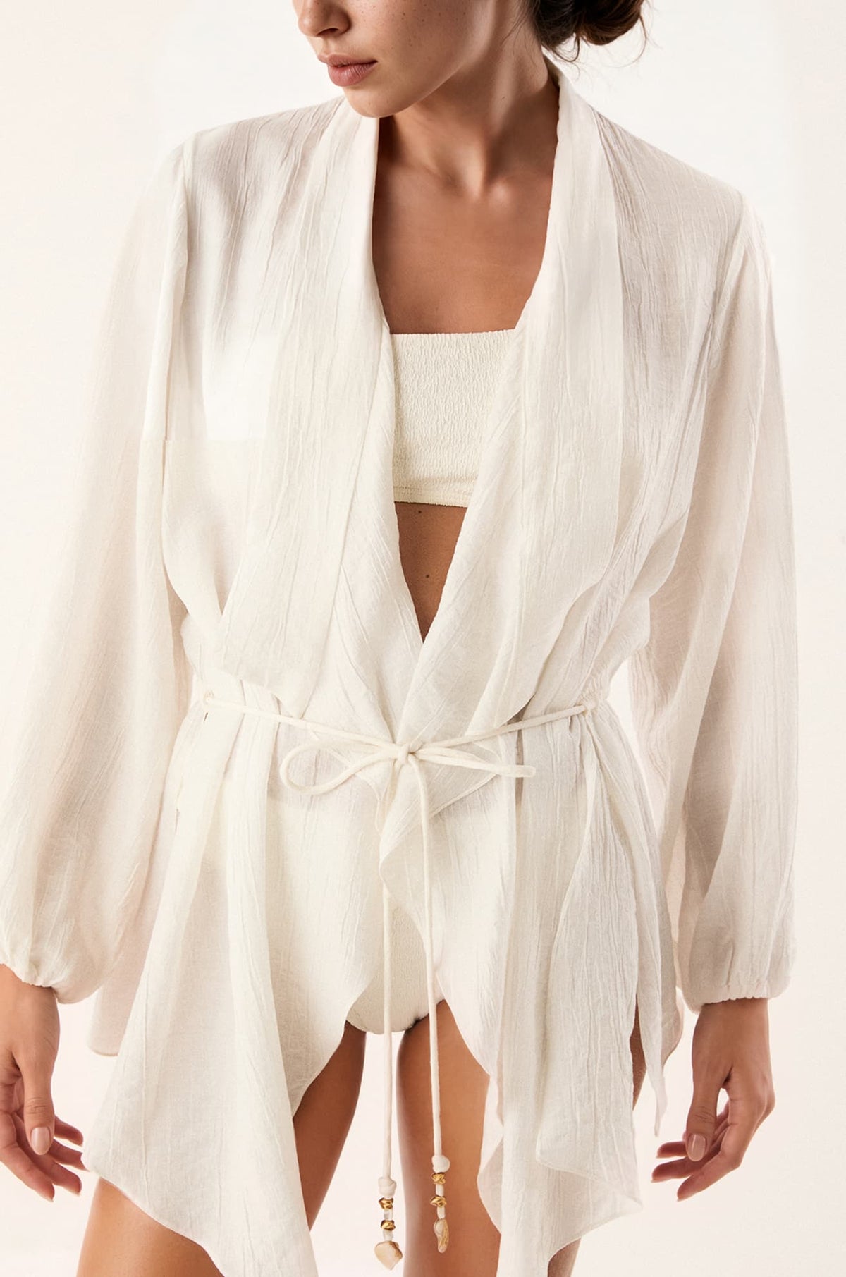 gid://shopify/Product/9676189335773