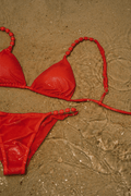 gid://shopify/Product/9595874771165