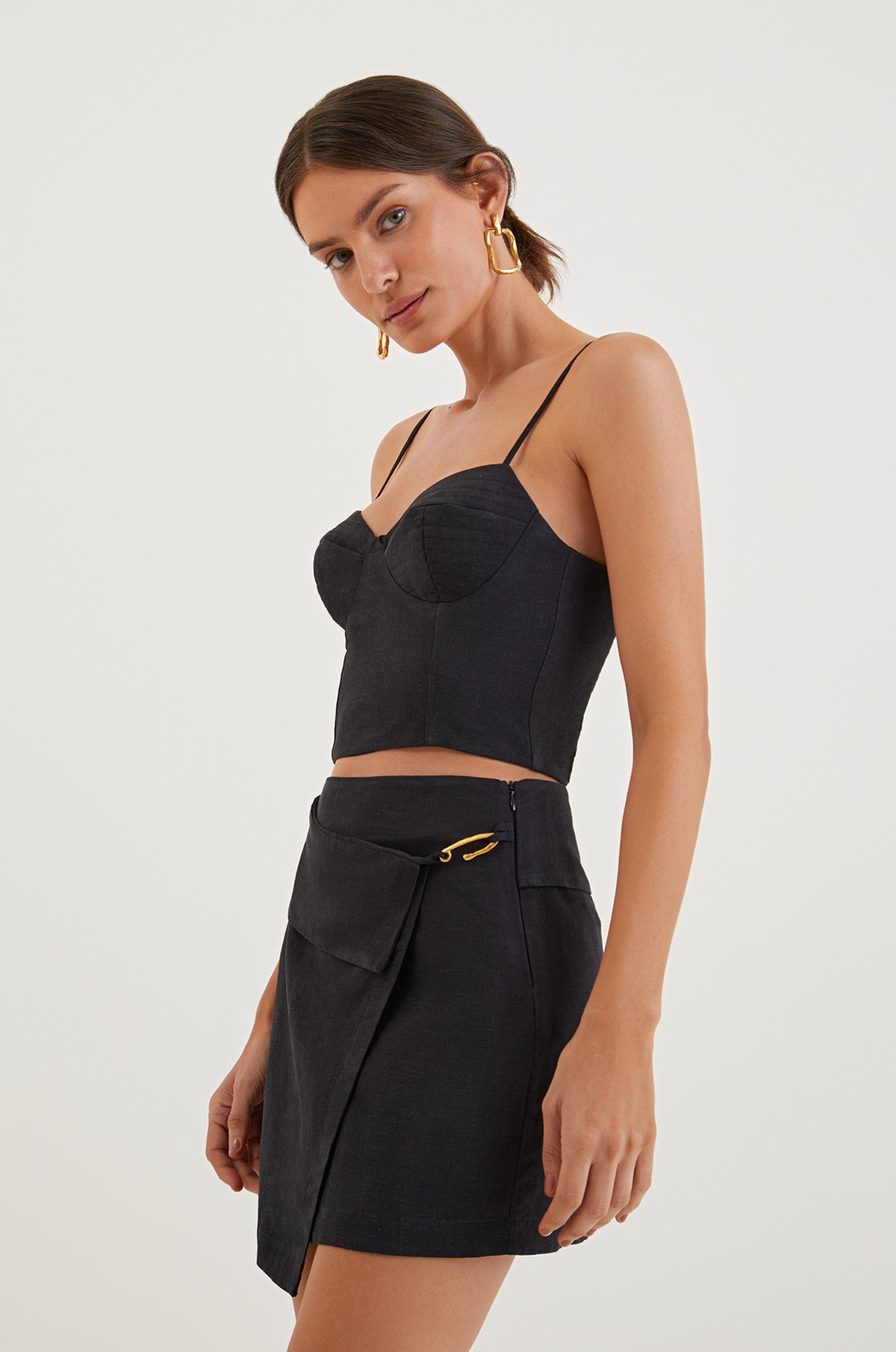 gid://shopify/Product/9595976286429