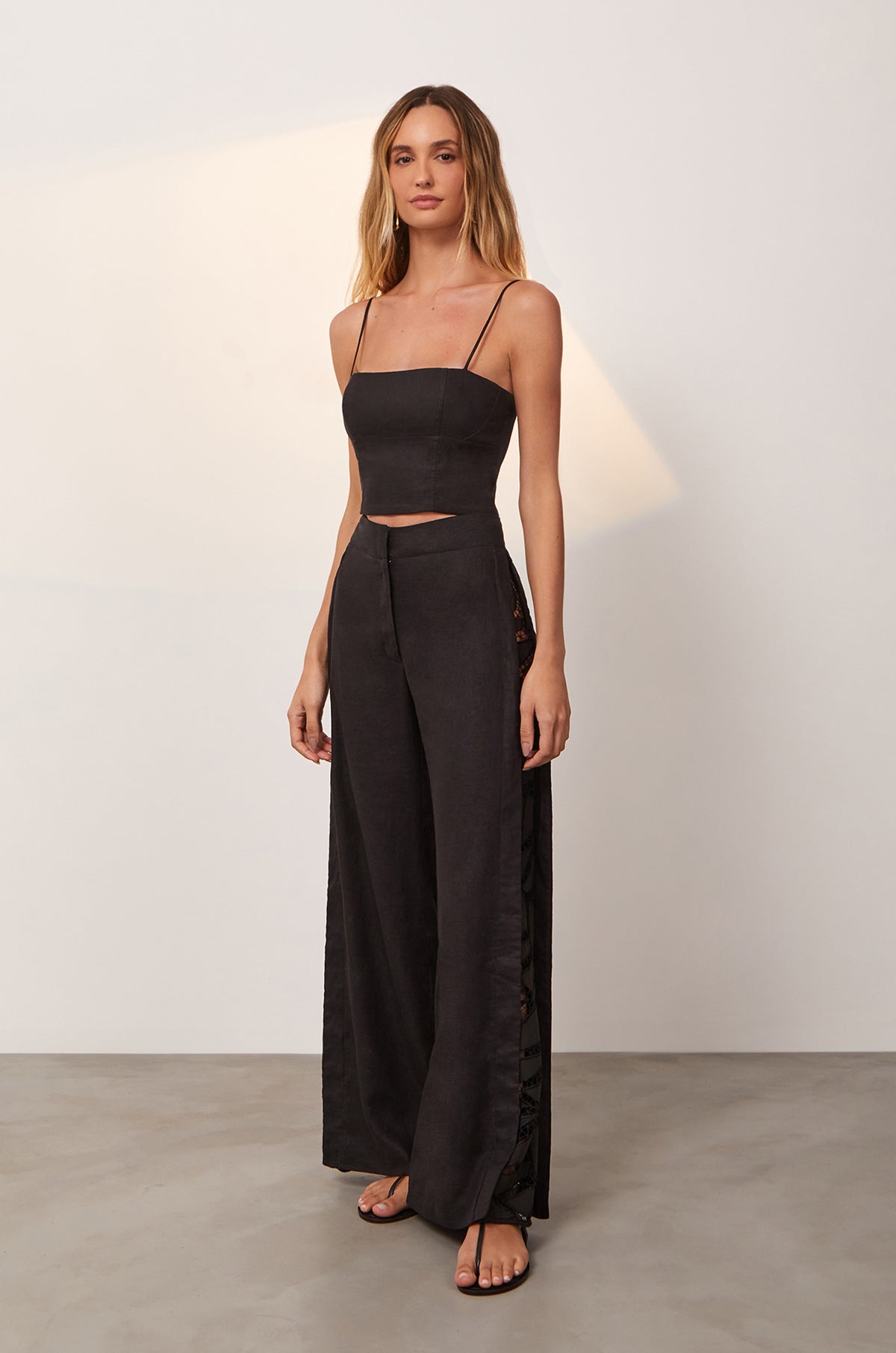gid://shopify/Product/9595980185821