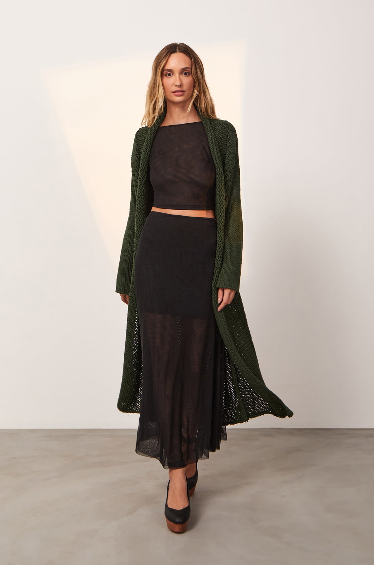 gid://shopify/Product/9595977072861