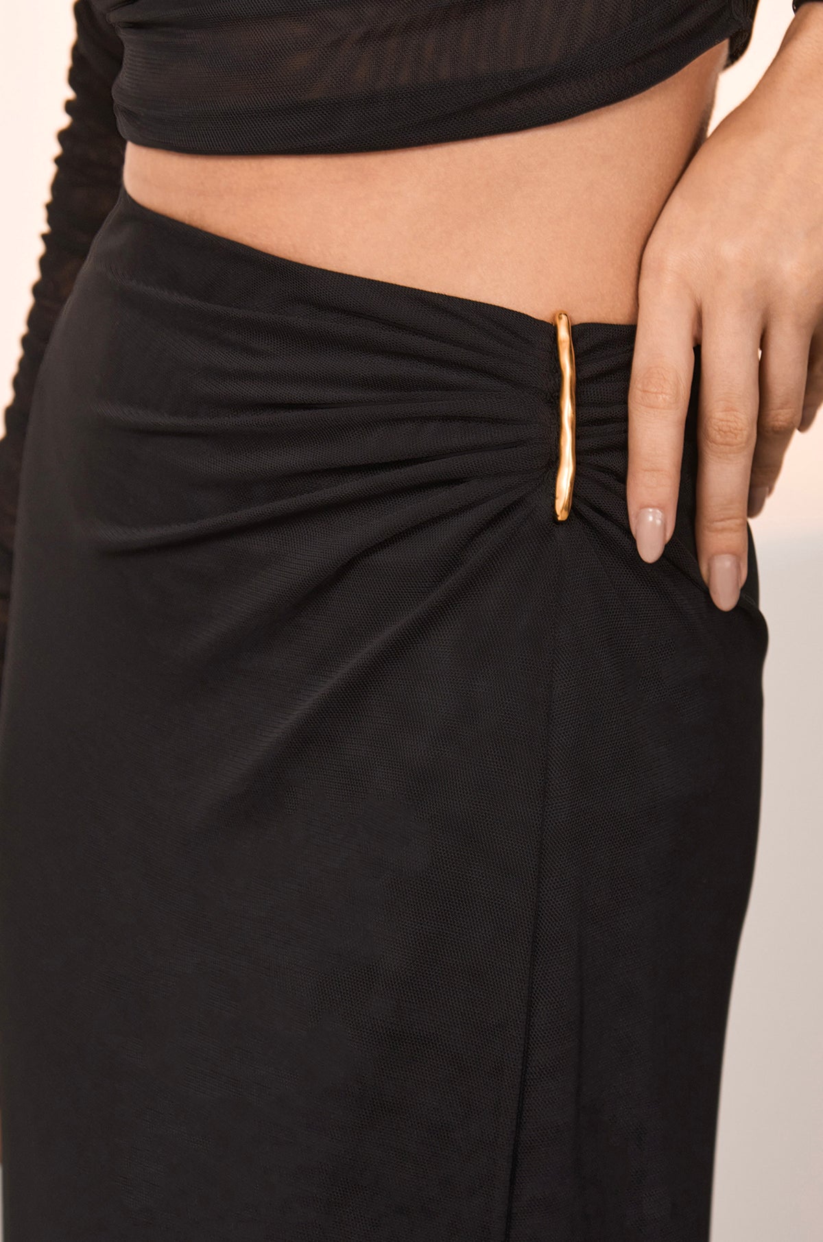 gid://shopify/Product/9595977138397