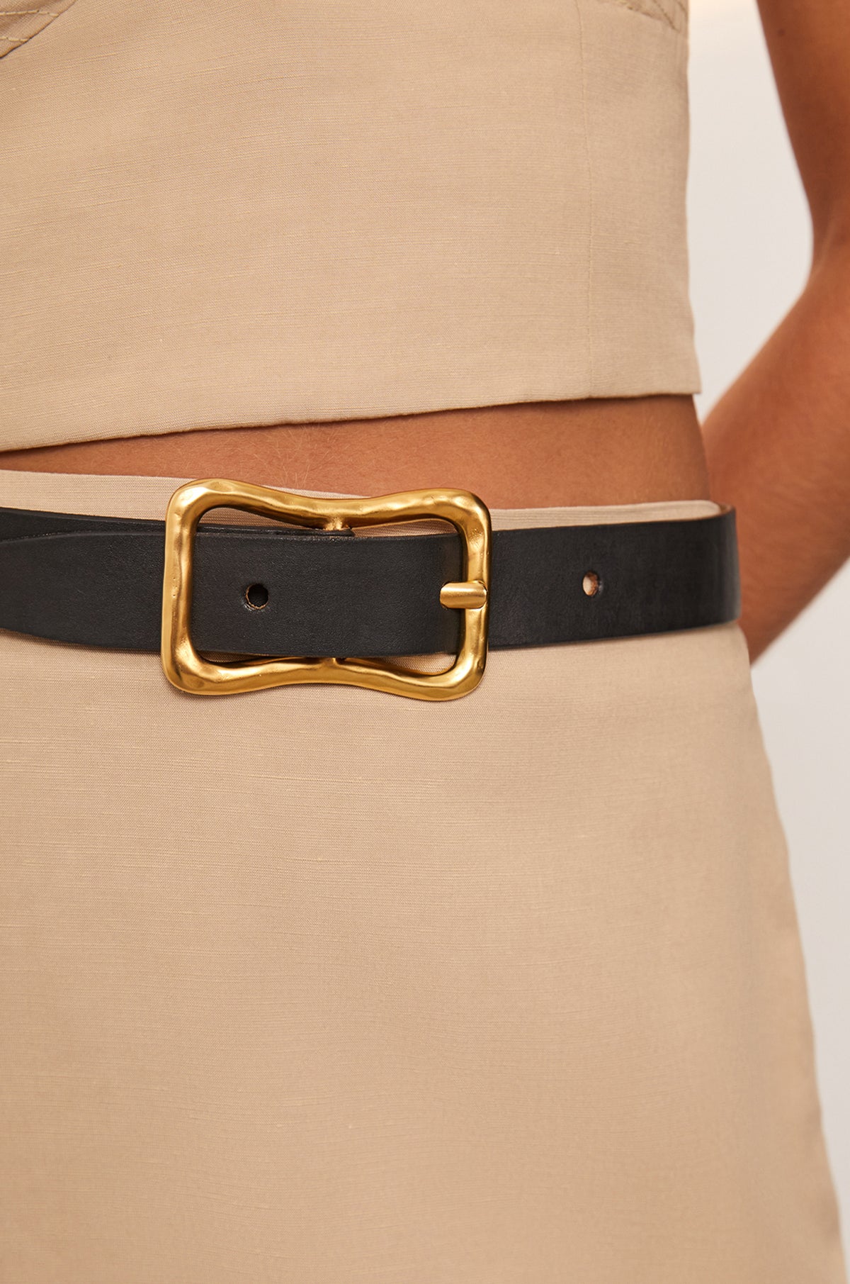 gid://shopify/Product/9595975106781