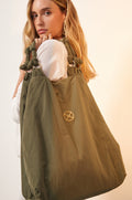 gid://shopify/Product/9595976220893