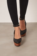 gid://shopify/Product/9595966783709