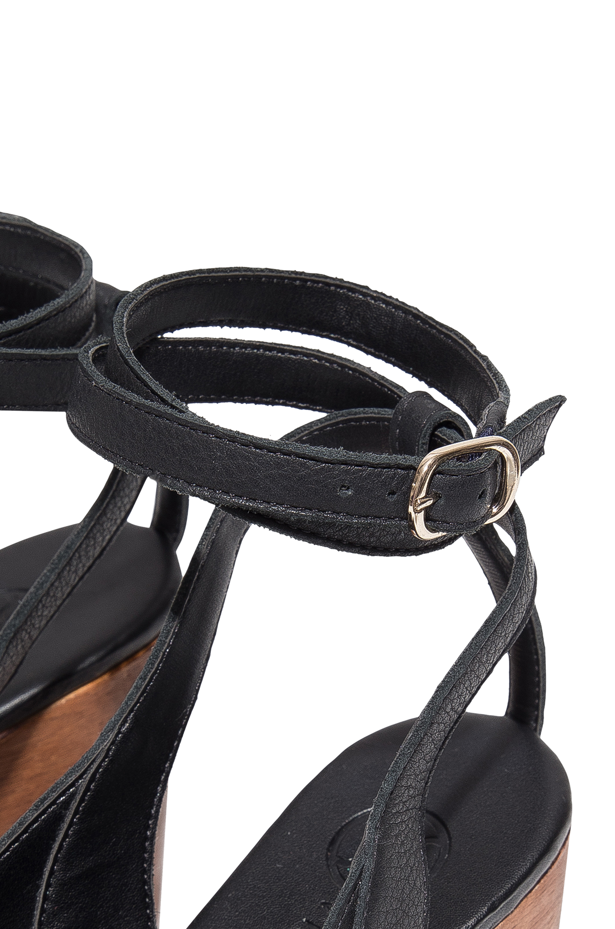 gid://shopify/Product/9595966783709