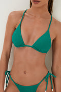 gid://shopify/Product/9596168044765