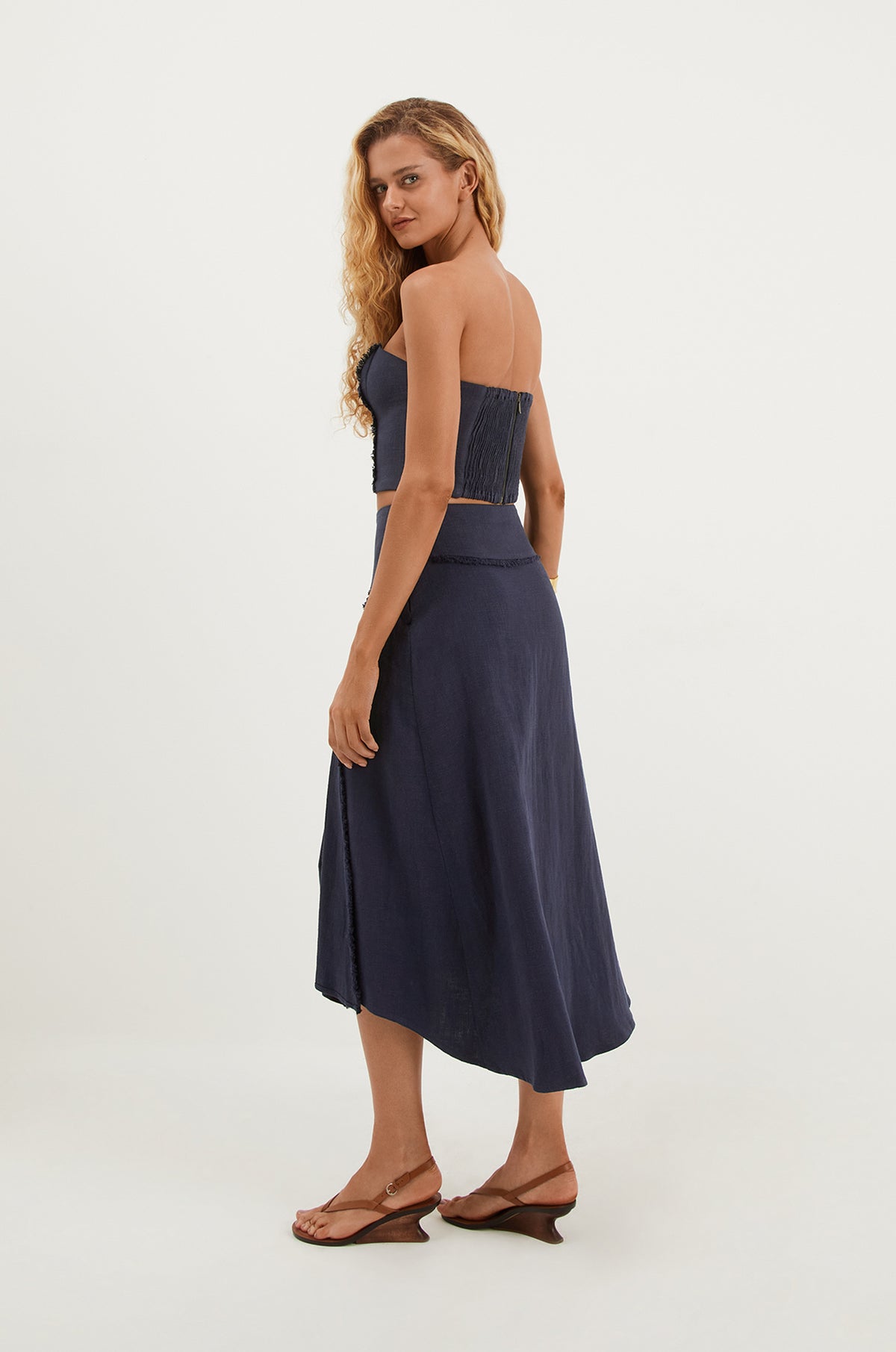gid://shopify/Product/9596171911389