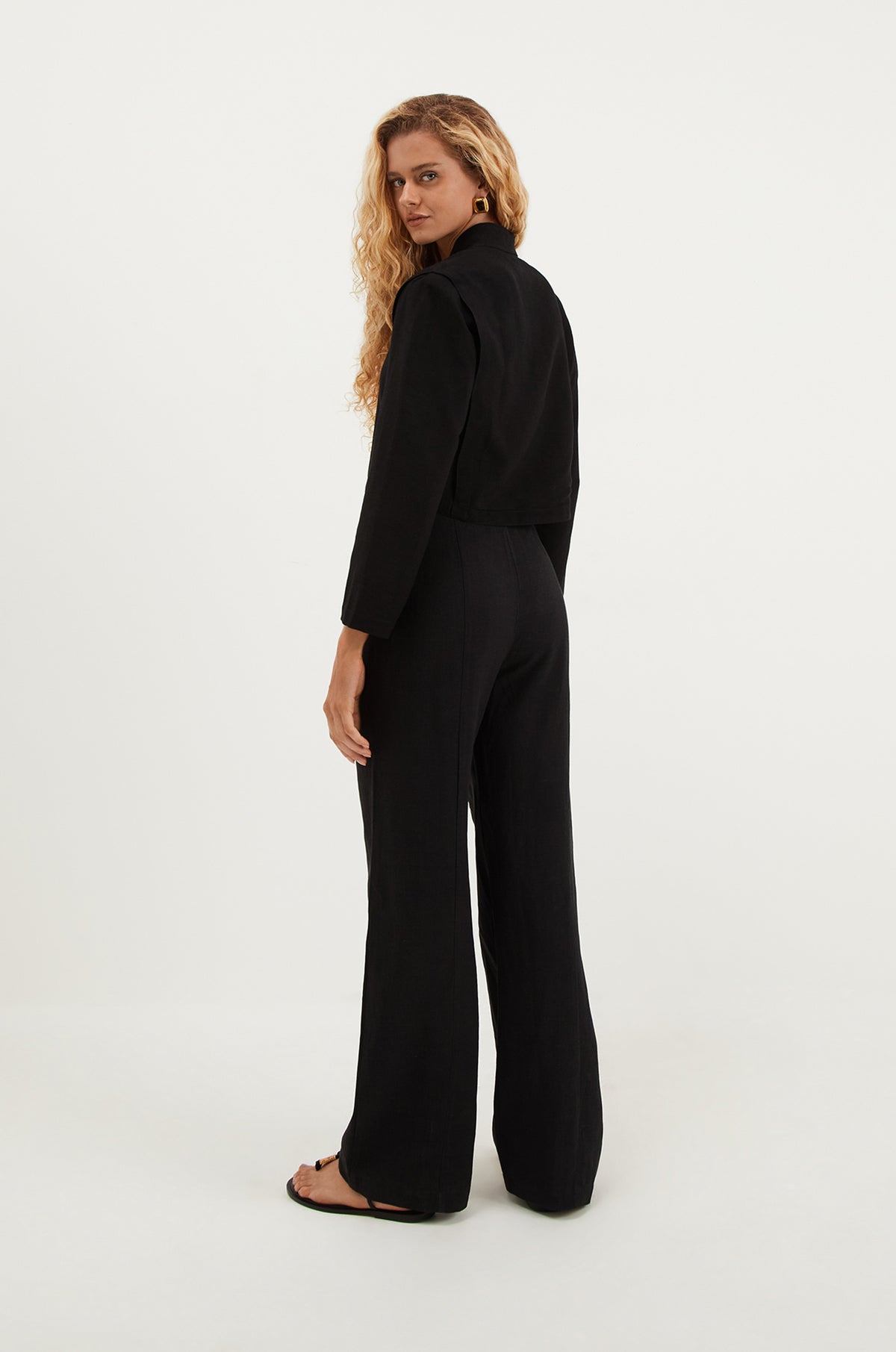 gid://shopify/Product/9596149727453