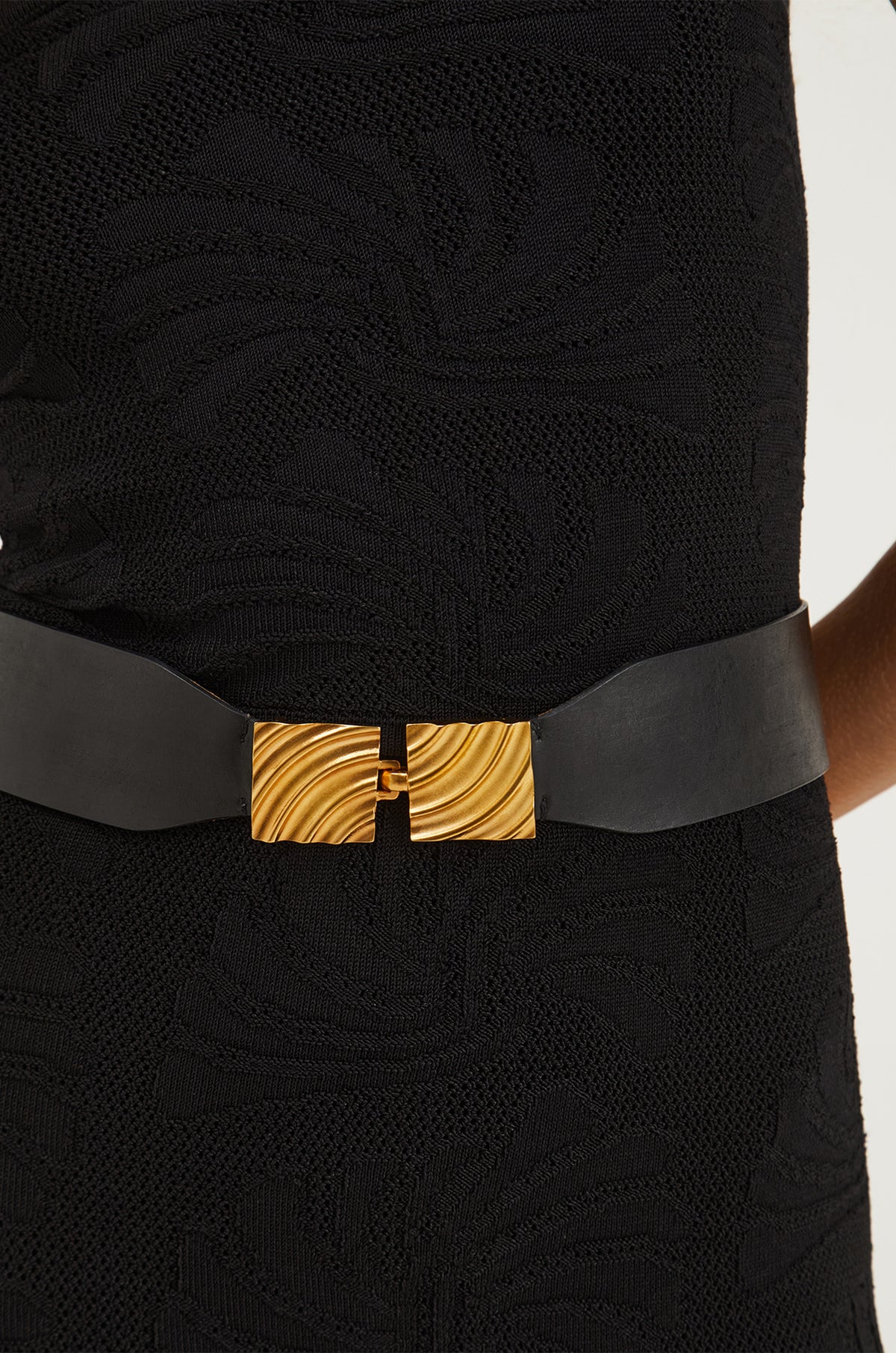 gid://shopify/Product/9596157755613
