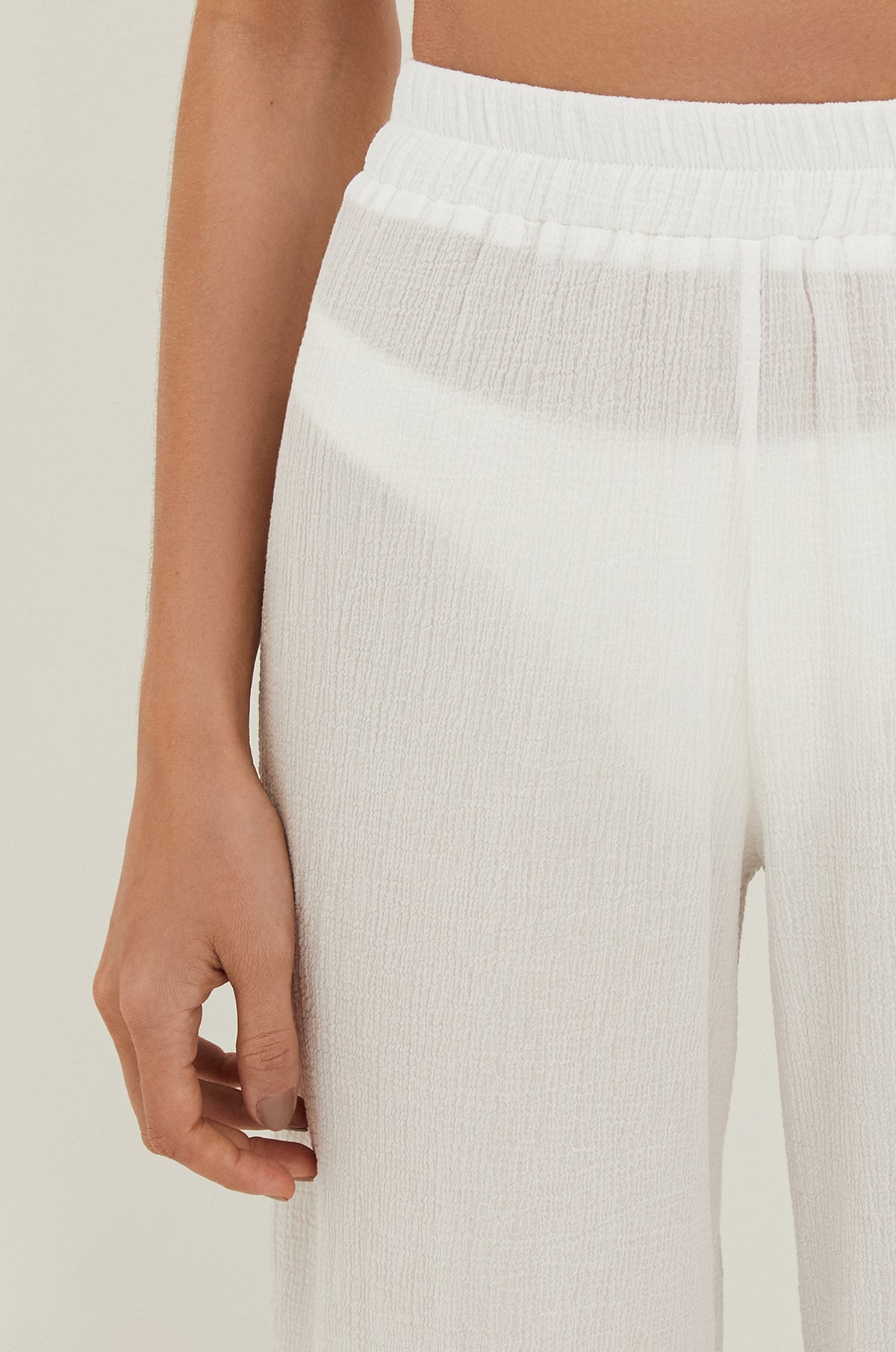 gid://shopify/Product/9596170633437